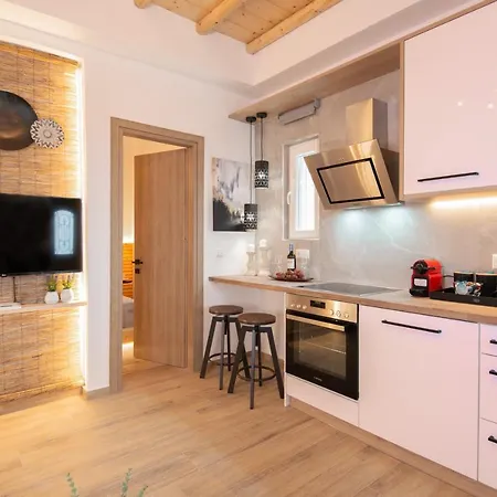 Sunset Coast House - Wood Apartment Vathi (Sifnos)